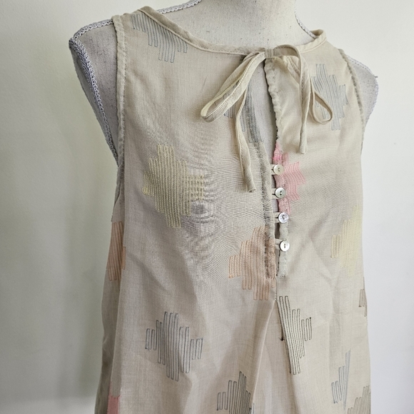 Dylan Thread Embroidered Button Tie Tank Top - Picture 4 of 9